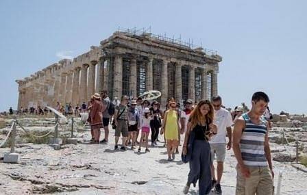 Туристическият сезон в Гърция е изключително успешен