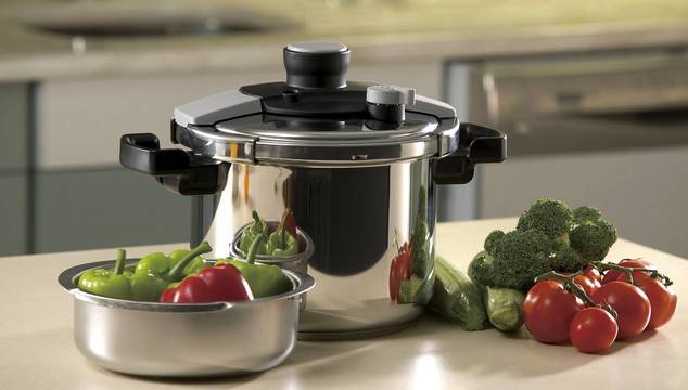 Защо готвенето на пара е по-здравословно