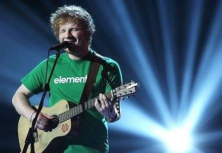 Ед Шийрън иска да запише музиката за новия филим за Джеймс Бонд