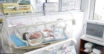 Родители искат национална програма за проследяване на недоносените бебета