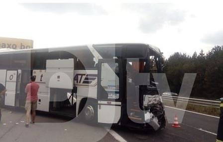 7 пътници са пострадали при катастрофа между автобус и тир на АМ „Хемус”