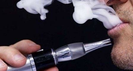 Тръмп планира да забрани продажбата на електронни цигари