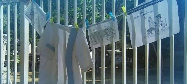 Медицинските сестри опънаха палатков лагер пред парламента