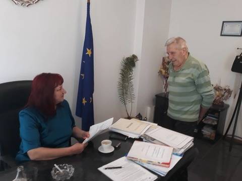 Бобовдолци нищят проблема с ТЕЦ „Бобов дол“ и горенето на отпадъци на среща с „Грийнпийс“ в Големо село