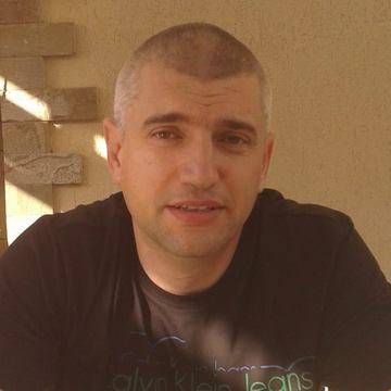 Председателят на „Да, България“ в Дупница Иво Ников се кандидатира за кмет