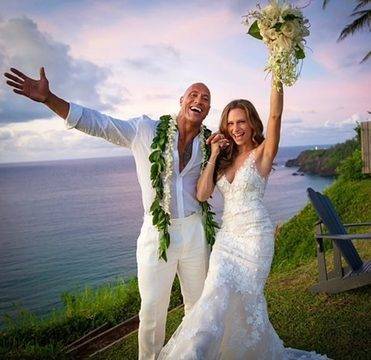 Каква е причината Скалата да напусне медения си месец?