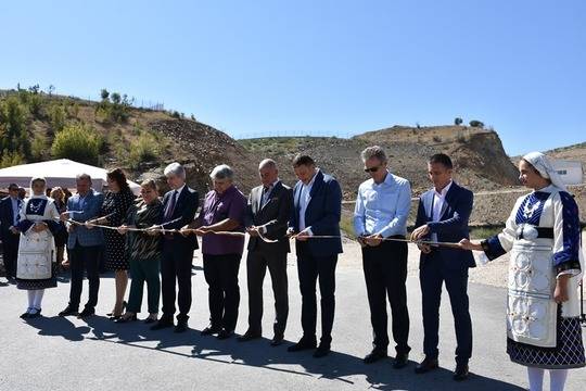 Министър Димов и кметът на Благоевград д-р Камбитов откриха модерно депо за битови отпадъци за 24 млн. лв.