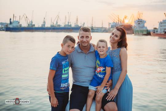 Семейна фотосесия на плажа