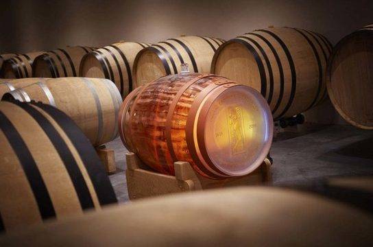 Първата в света полупрозрачна бъчва за вино