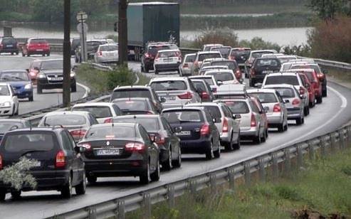 Хиляди българи отново на път за празничните почивни дни