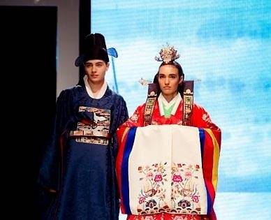 Околосветско пътешествие от подиума на Sofia Fashion Week