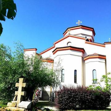 Столичен храм ни приканва да подкрепим боледуващ човек