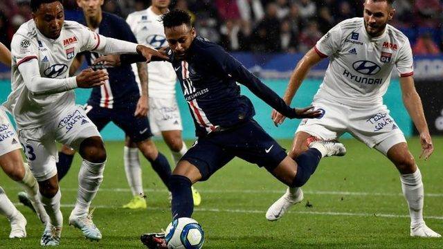 Ерера подкрепя Неймар да спечели Златната топка