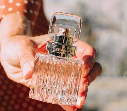 Какви парфюми да изберете за своето пътуване. И защо?