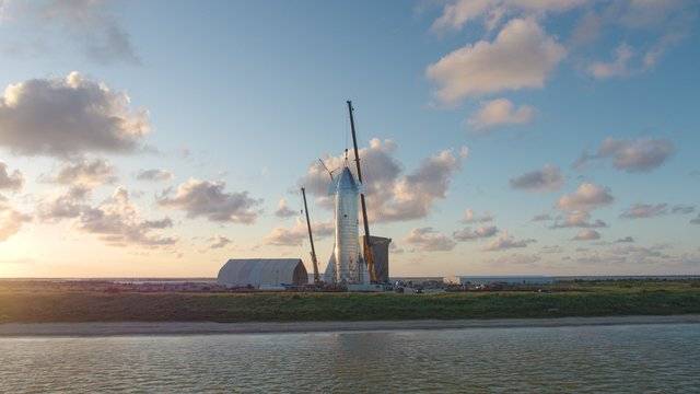 Илон Мъск: Старшип ще полети на 20-километрова височина до два месеца, в орбита до шест месеца, а догодина евентуално може и…