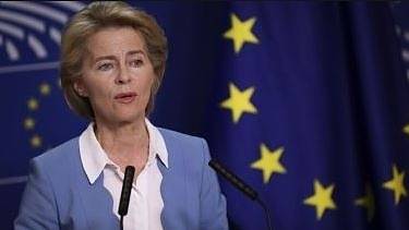 Урсула фон дер Лайен ще работи и живее в Еврокомисията