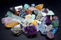 Yes Crystals – свят от кристали