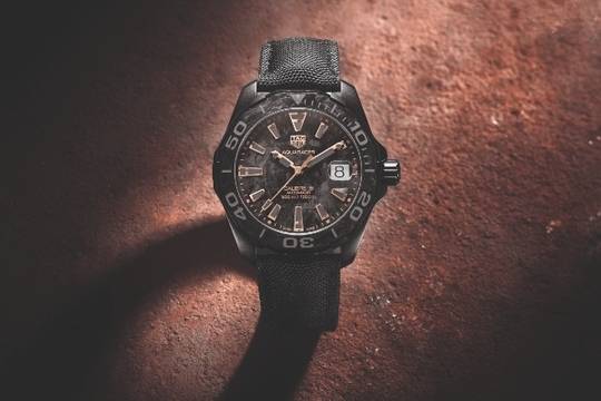 Модерна колекция карбонови часовници