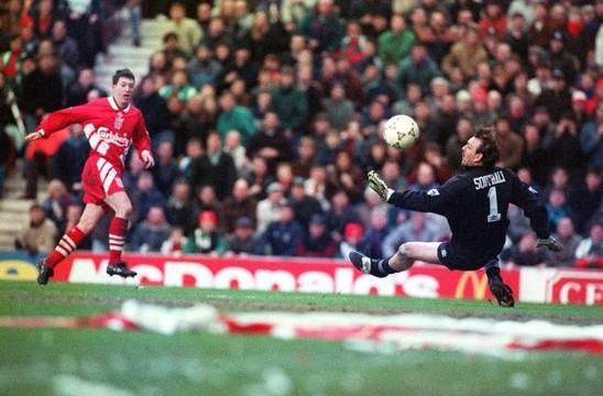 10 причини, поради които Роби Фаулър винаги ще бъде Бог за феновете на Ливърпул