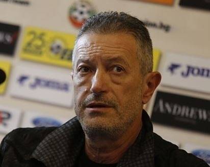 Шефът на съдиите и още четирима от БФС задържани за разпит