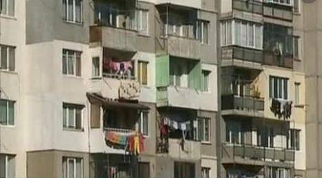 „Галъп“: Българите все още предпочитат домашна ракия и да простират на балкона