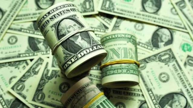 Пълзящият отказ от долара започна: Централните банки понижават запасите от US валута