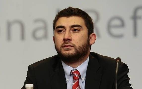 Контрера: „Демократична България“ иска да отнеме новите автобуси на Кремиковци и Нови Искър