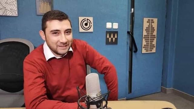 Карлос Контрера: „Демократична България“ иска да отнеме новите автобуси на Кремиковци и Нови Искър