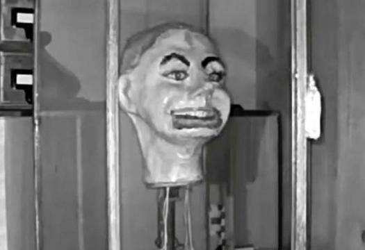 Изплува ужасяващо ВИДЕО с обладана кукла от Втората световна война |