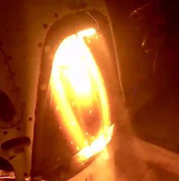 СпейсЕкс извърши огнево изпитание на подобрената спасителна система на Крю Драгън. Цялостен огневи тест на капсулата – на…