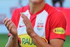 Свързваният с „Ливърпул“, „Манчестър Юнайтед“, „Ювентус“, „Манчестър Сити“, „Реал“ и „Барселона“ Ерлинг Холанд може да…