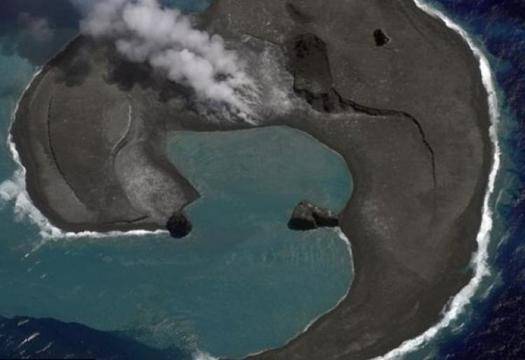 Разкрита е тайната на гигантските куполи, изплаващи на морската повърхност |