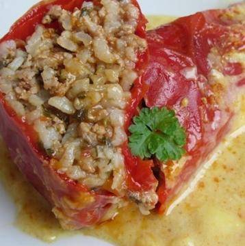 Тайната на перфектните пълнени чушки с кайма и ориз се крие в една съставка и тя е…