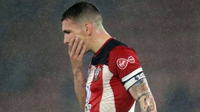 Играчите на Саутхемптън са дарили възнаграждението си от мача с Лестър за благотворителност