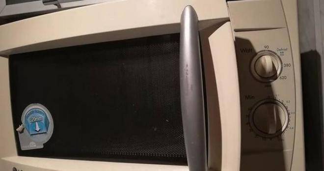 Безопасни ли са микровълновите фурни?