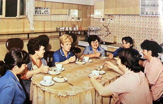 Когато в завода имаше здравна служба, стол и детска градина!