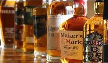 Борис Джонсън призова Тръмп да отмени митата върху шотландското уиски