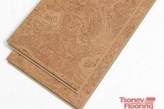 За какви помещения е подходящ корковият паркет?