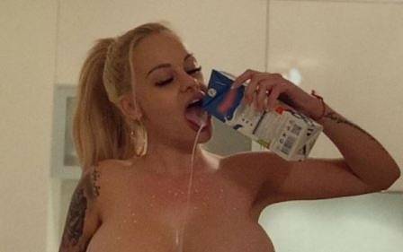 Силиконката Кристин Каменова взриви нета – пусна се само по мляко (СНИМКА)