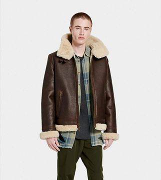 ЯКЕ НА AVIATOR SHEARLING AVIATOR От UGG®