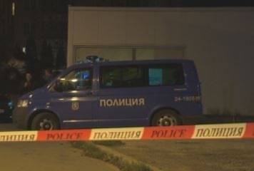 Издирват нападателя на въоръжен грабеж в газстанция в София