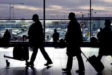 Съд в Испания: Допълнителната такса на „Райънер“ за ръчен багаж е прекалена