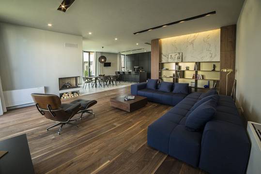 Функционални интериорни решения и модерно обзавеждане в къща А701 в София