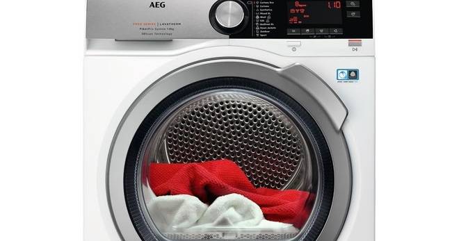 Спечелете сушилня с термопомпа AEG, модел T9DBC68S