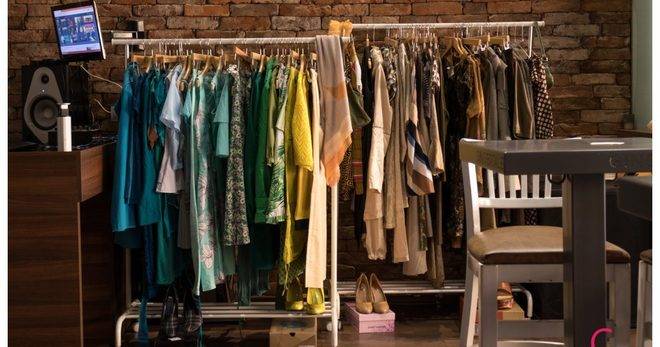 Коледен базар “Стари дрехи за качествено образование”