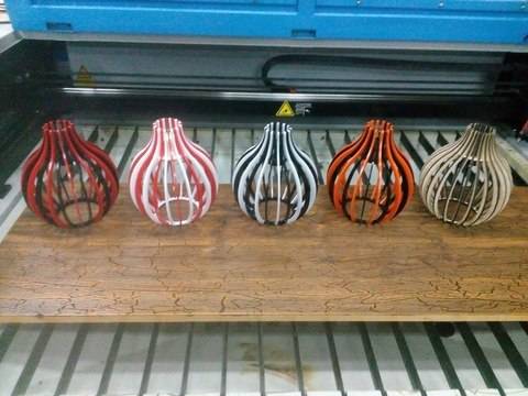 Осветителна техника ,осветители ,плафони крушки, лампиони по проект на клиента