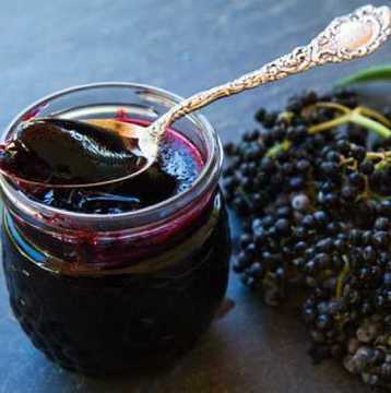 Уникално сладко от бъз, което ще ви пази зимата от болести