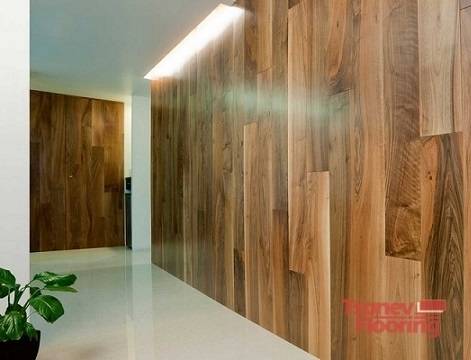 Стенна декорация с трислоен паркет