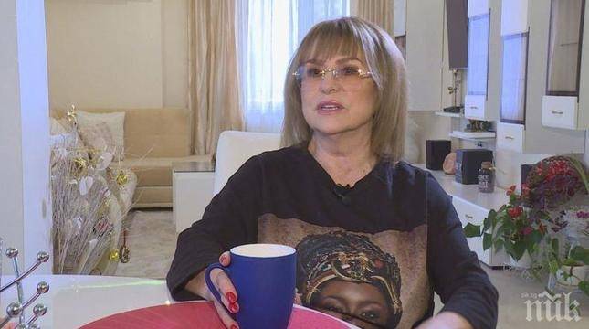 Мими Иванова се подготвя за голям коледен концерт в НДК