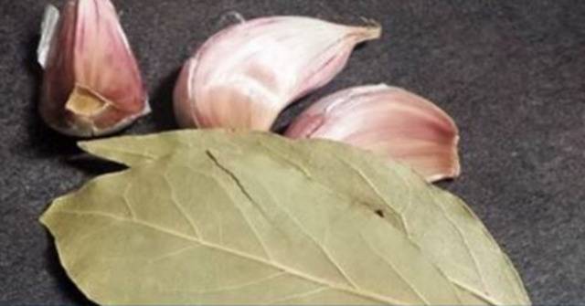 Никога не съм го знаела, че 7 скилидки чесън и 7 дафинови листа в бутилка могат да направят това …